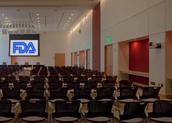 Electronic nicotine delivery systems are safer than conventional cigarettes: a clinical investigation advises on FDA decisions on ENDS.